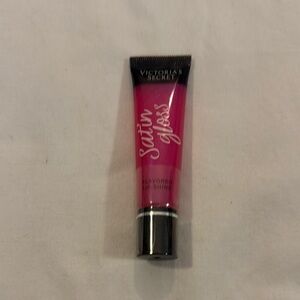 Victoria's Secret Satin Gloss Mango Blush flavored Lip Shine 13g/.46oz.